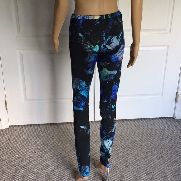 Just Cavalli leggings🦋NWOT - Picture 2 of 6